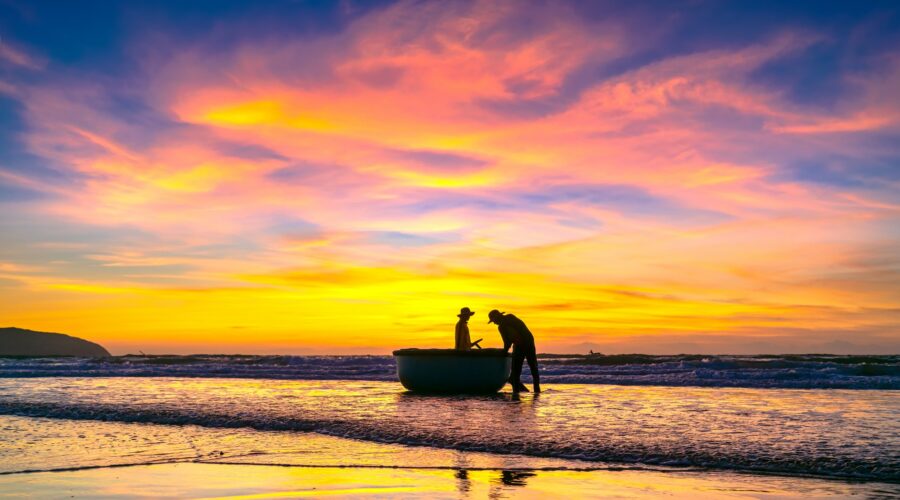 vietnam tour holidays